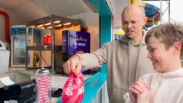 Целый день еда из Thorpe Park