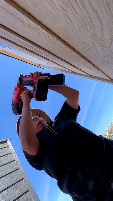 HOW we shiplap at the Idea'l Trade Institute