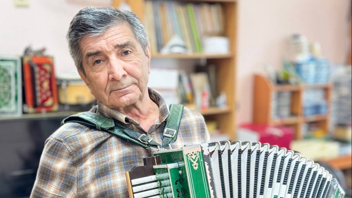 Шамил Шәмгуновның иң зур теләге - балаларда иҗатка мәхәббәт уяту