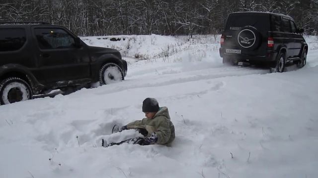УАЗ Патриот спасает Jimny