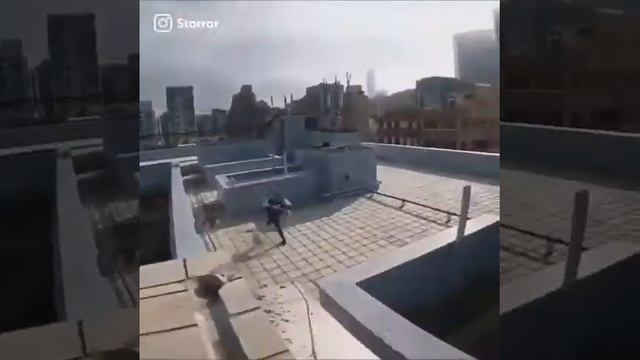 Невероятный паркур на крышах!
