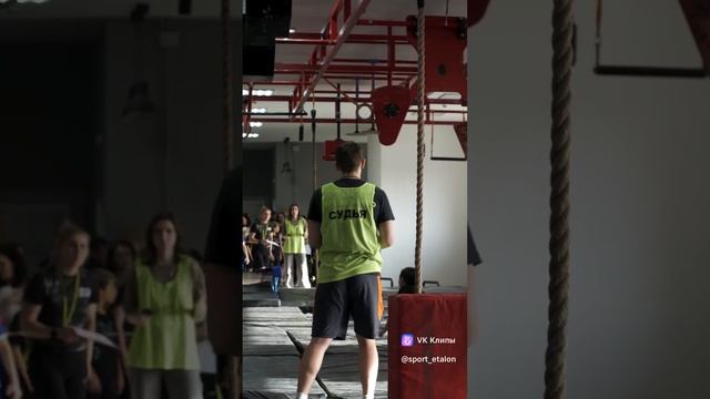 Микрофон на судье. SPORT ETALON.