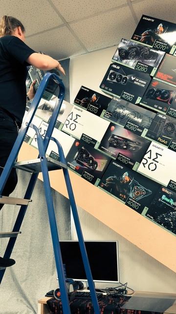 Время поколения Блэквелл 😎 #gigabyte #rtx4080 #rtx4080super #rtx4090 #rtx4070ti #rtx4070 #rtx5080