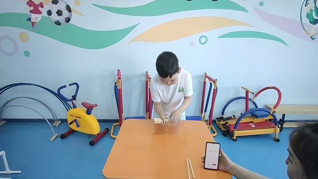 Харитонов Эрсан 7л Таттинский улус, село Ытык-Кюель  МБДОУ ЦРР"Кэнчээри" Хабылык 3шт
