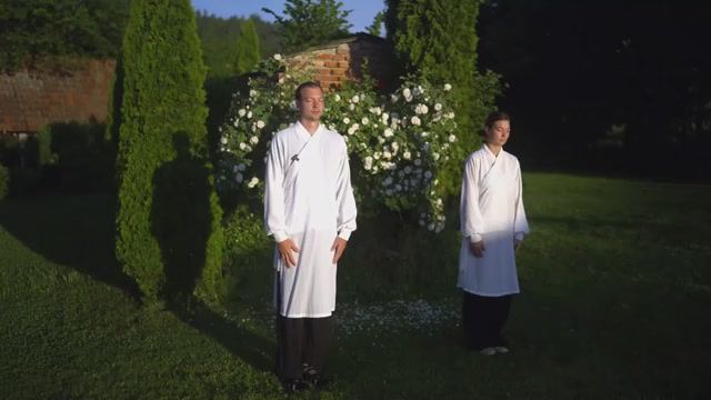 Уданский комплекс цигун «Ба Дуань Цзин» («8 кусков парчи») [с русскими субтитрами]