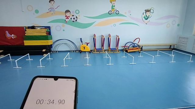 Огонерова Нарыйаана 7л Таттинский улус, село Ытык-Кюель  МБДОУ ЦРР"Кэнчээри" Нарты 1м- 43 прыжки