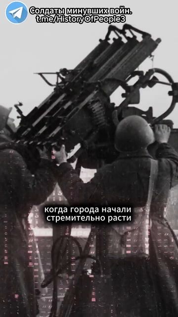 Зачем на крышах домов строили загадочные домики? #shorts