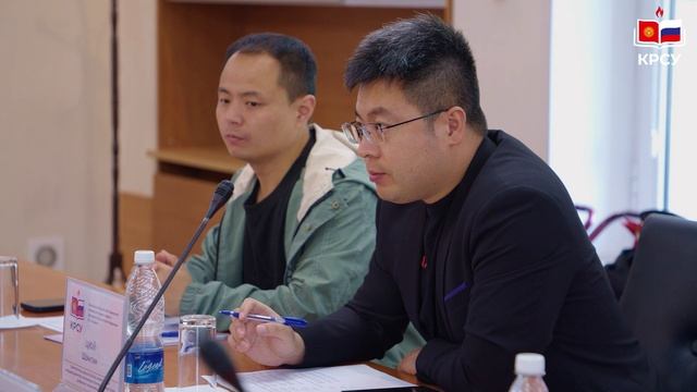 Встреча с Цзиндэчжэньским университетом искусств: новые горизонты сотрудничества