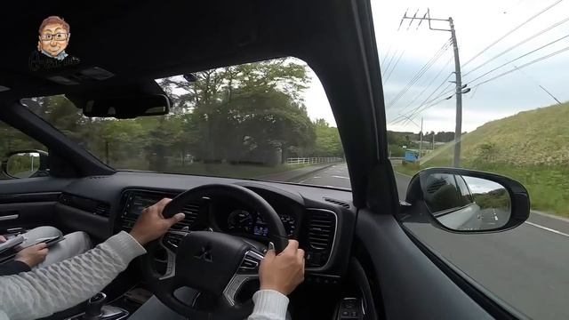 災害時での活躍でその注目度が急上昇中ですね♫ 電気&モーターの力を最大限に使った三菱アウトランダーPHEVをじっくりチェックしていきましょう♫ E-CarLife with 五味やすたか