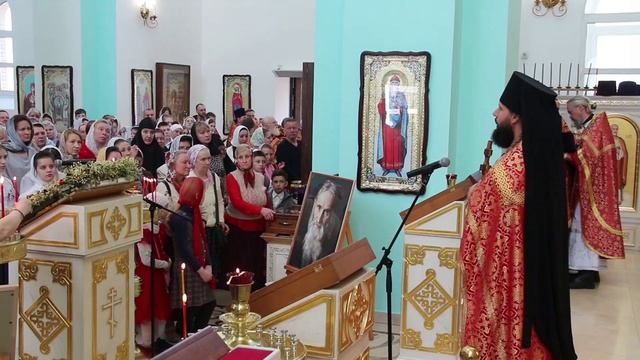 Поминальное  Пасхальное богослужение . Памяти Батюшки  Илия .
