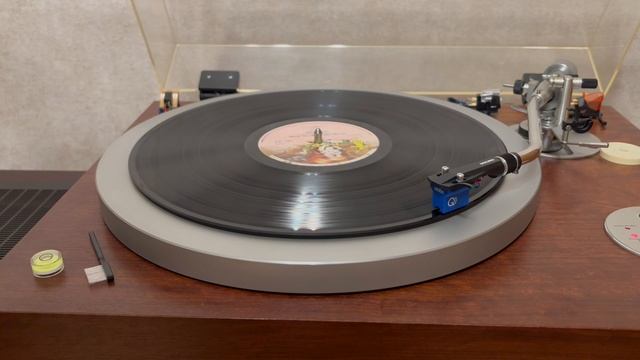 Genesis – Selling England By The Pound - LP - UK издание 73-74 года (A-4U/B-3U), состояние VG+
