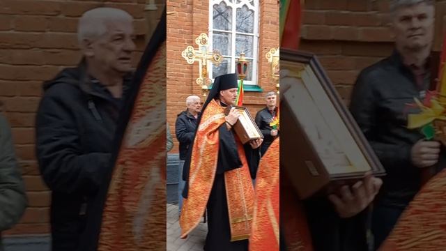Пасхальный крестный ход.  Христос воскресе
