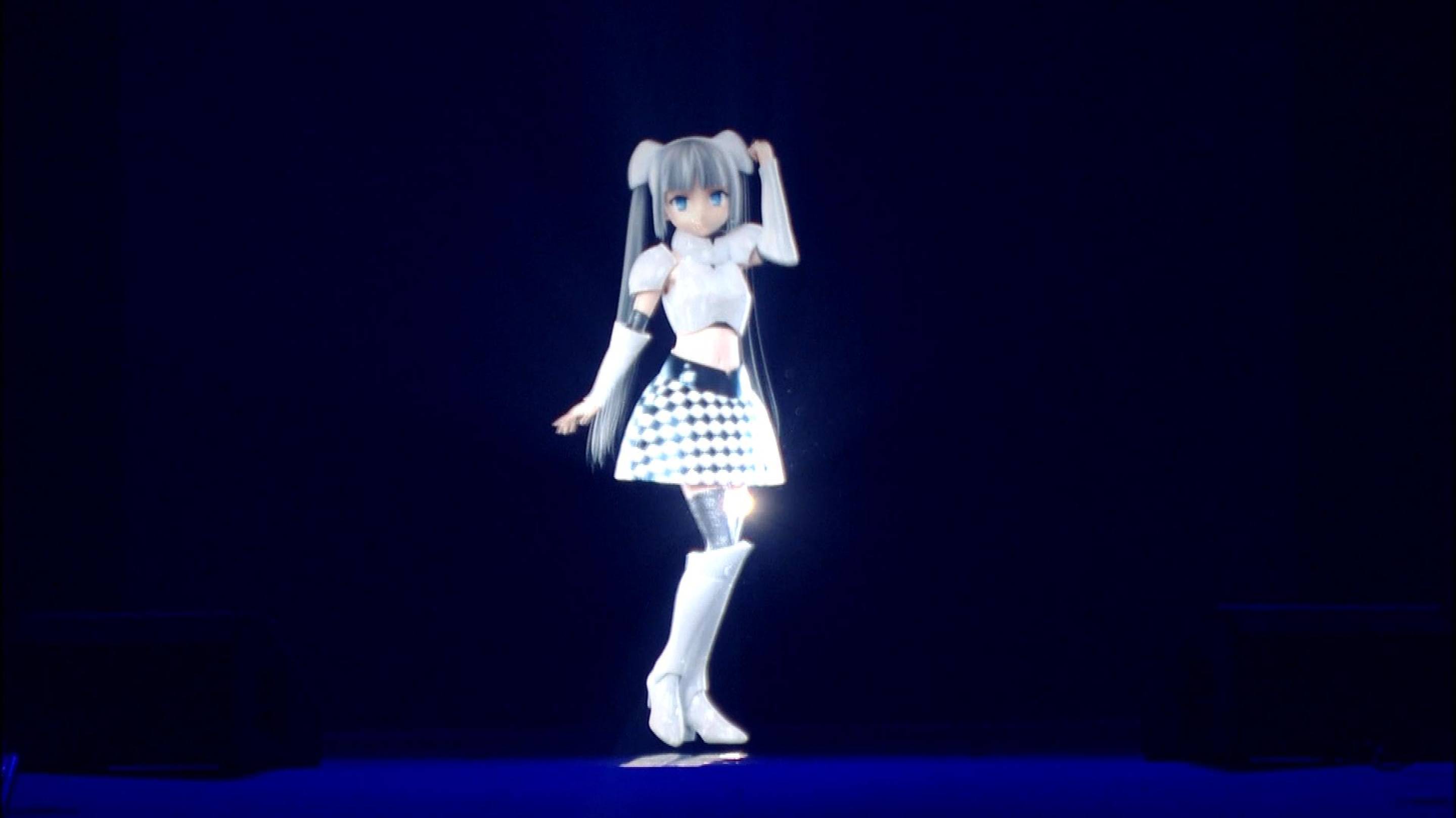 Miss Monochrome - Poker Face (live perfomance)