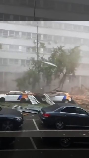 гроза  в москве 28.06.2021 срывает крыши