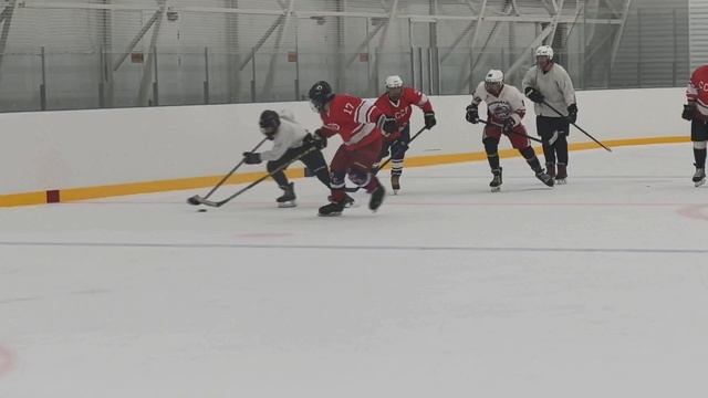 Играю со взрослыми против сборной СССР :)