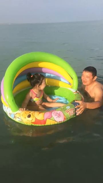 Влог. Мы на море .лето 2018 . Жанека на море