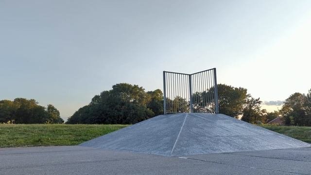 Larksfield Middleton-on-Sea and Arundel Skateparks  Board AF