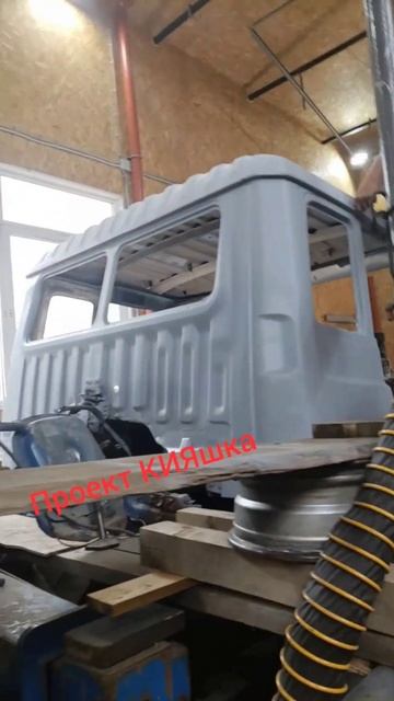 покраска крыши в белый