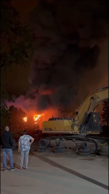 ВСЁ В ДЫМУ: масштабное возгорание мусора произошло на Богдана Хмельницкого.