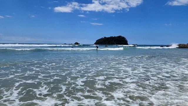 Mt Maunganui beach and House of Surf, the surf school in Mt Maunganui. #beachlife #tauranga #summer