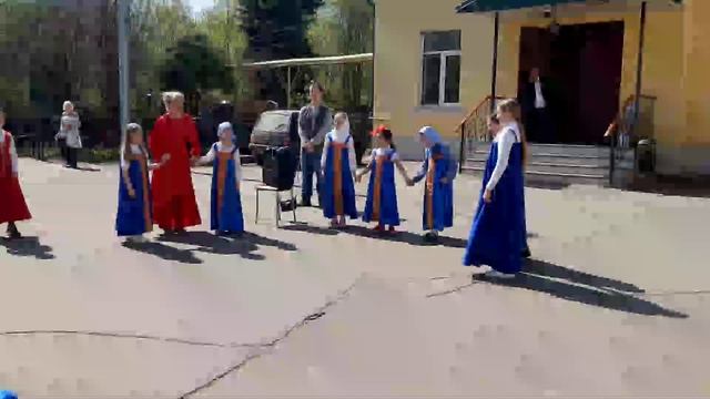 Выступленение детской воскресной группы Одухотворение перед прихожанами храма Сошествия Святого Духа