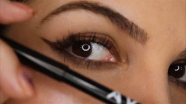 Testei o Lápis 2 em 1 Bronze Luminoso da Avon - Por Daniela Castro