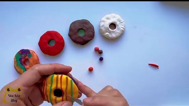 Пончики из пластилина