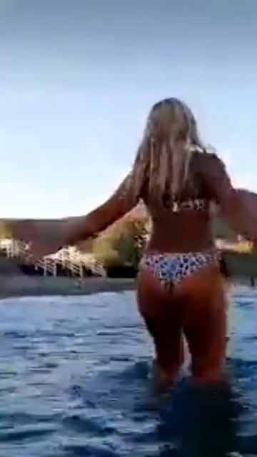 Коктебель Тихая бухта. Русалка вышла на берег.
