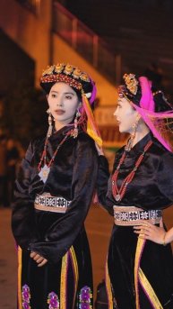 Tibetan beauties from Danba county
