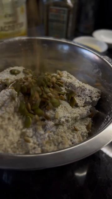 Хлеб из зеленой гречки.🌿 Рецепт ждёт в комментариях⬇️  #пп #ппрецепты #кичарипп #ппвыпечка #ппхлеб