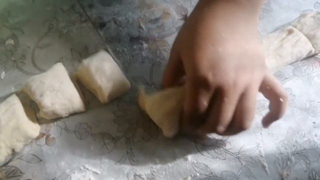 /пирожки с яйцом и зеленью😋/
