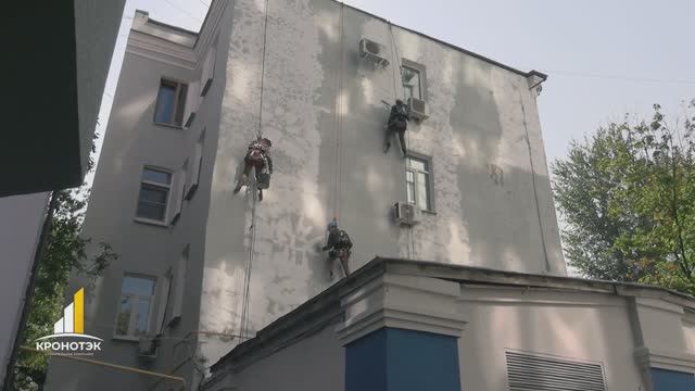 Ремонт фасада альпинистами, г. Москва, ул. Садово-Триумфальная — портфолио компании "Кронотэк"