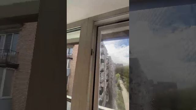 Москитная дверь, монтаж в старом фонде