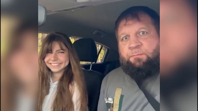 ЕМЕЛЬЯНЕНКО УЖЕ МЕСЯЦ В ЗАПОЕ...