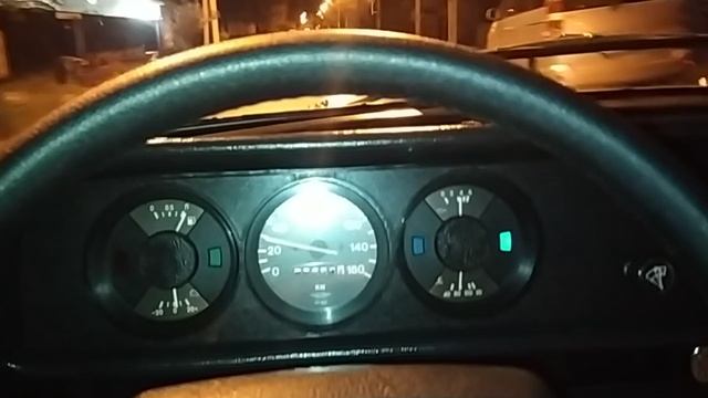 Вечером на москвиче по-тихоньку