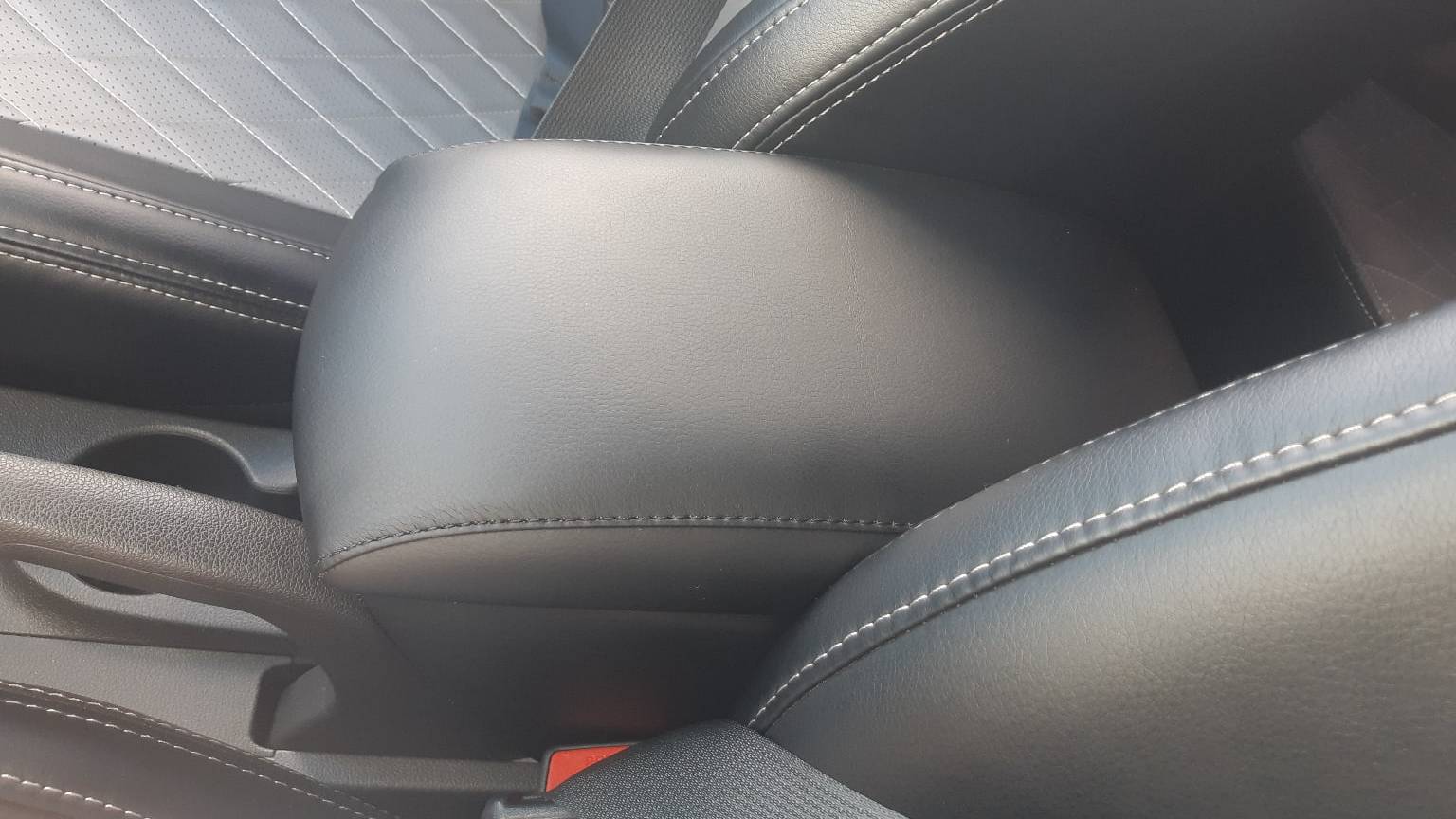 Подлокотник Хёндай Солярис 2 2019 Hyundai Solaris 2 2019 УСТАНОВКА