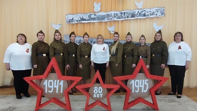 Аист на крыше