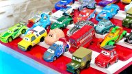 Веселые Мультики про Машинки Тачки Скатываются в Воду Играем в Игрушки