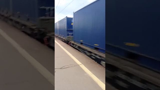тепловоз на станции Сосновая поляна
