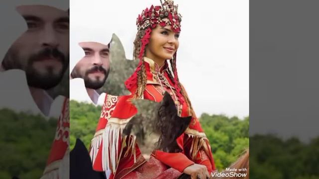 Ebru Şahin ve Akın Akınözü ♥️
