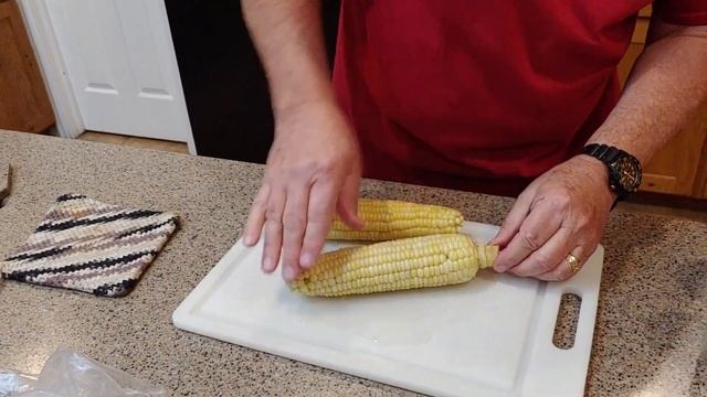 Perfect Corn on the Cob in 5 Minutes!