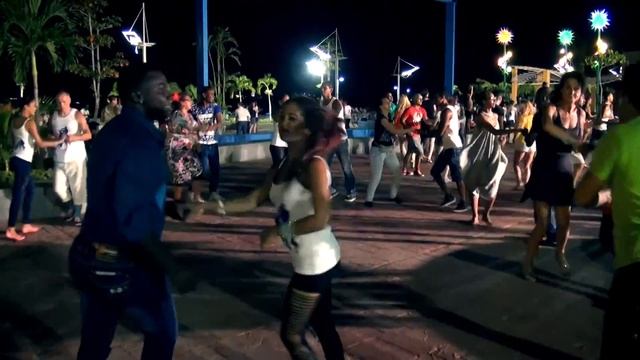Salsa Festival Santiago de Cuba 2016   Rueda Gigante