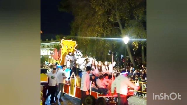 Торжественное шествие Трёх королей. Валенсия, Испания. #valencia #spain