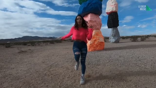 Девушки шикарно танцуют Шафл! Eiffel 65 - Blue (Da Ba Dee) 🎵🎶 👟💃🕺💙💙