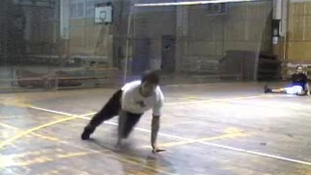 Cropp Town Break Dance School - six step