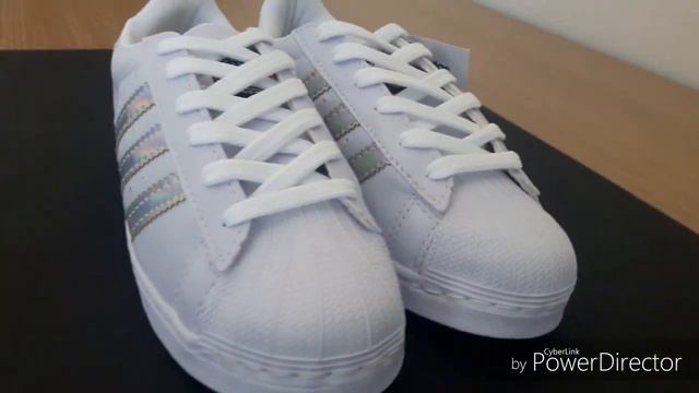 Adidas Superstar Holográfico