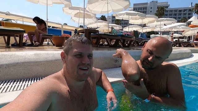 Повредил ногу в аквапарке Waterhill! Будьте осторожны!