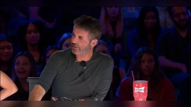 РЕБЕНОК-ЧУДО ИЛИ РЕБЕНОК-ДЬЯВОЛ? Экстремальный вокал девочки по имени Харпер взорвал интернет.