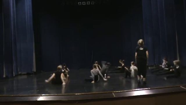 Warm Up 9 kl. & LDC (jazz-modern dance)