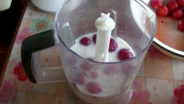 Клубничный коктейль за 2 мин.
